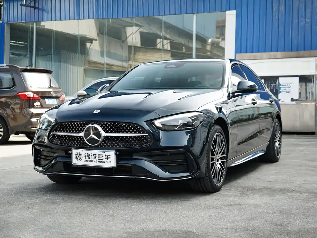 Mercedes-Benz C-Class — фото 1
