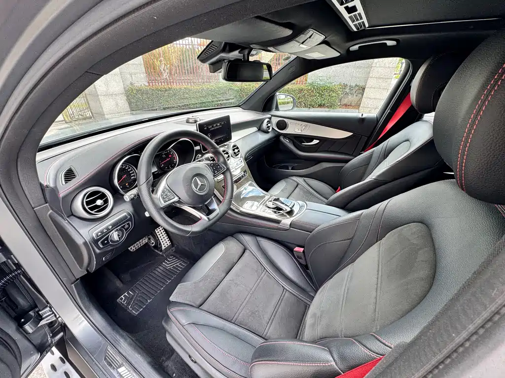 Mercedes-Benz GLC Coupe AMG — фото 6