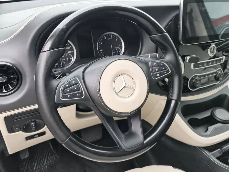 Mercedes-Benz Vito — фото 15