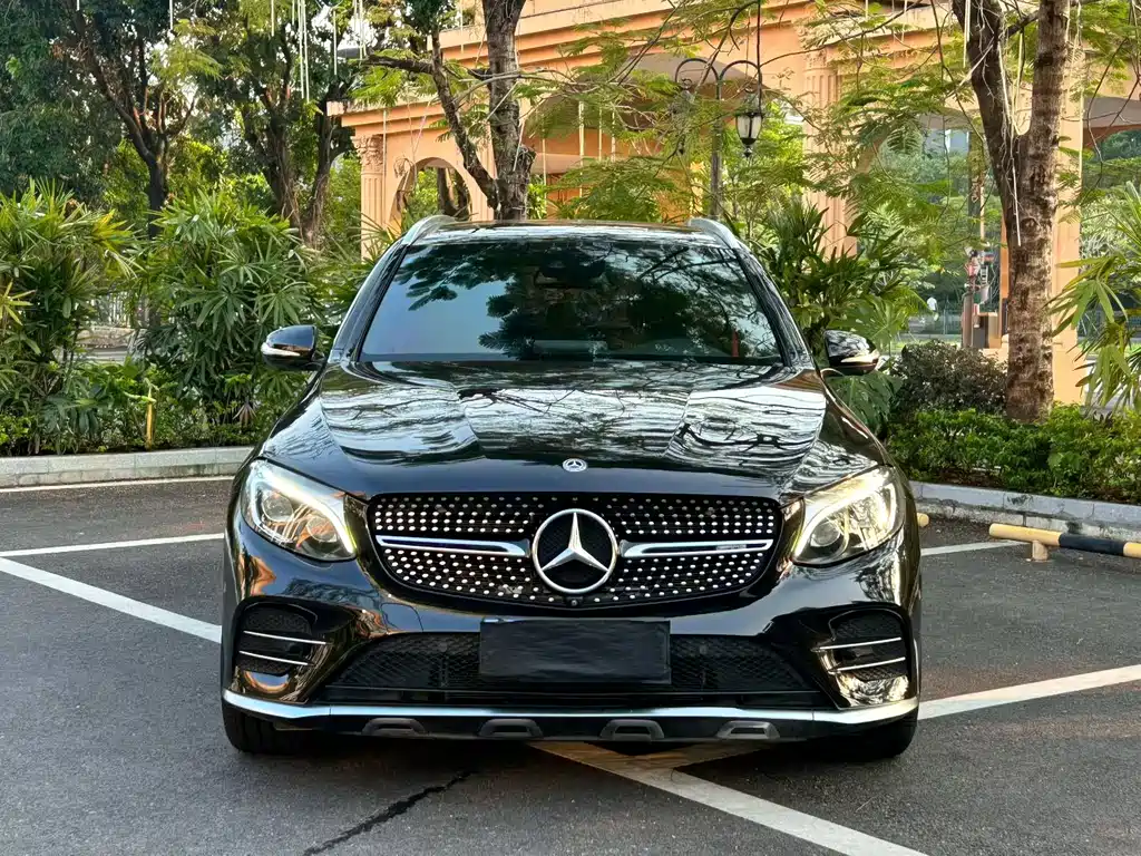 Mercedes-Benz GLC AMG — фото 2