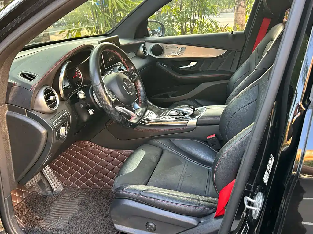 Mercedes-Benz GLC AMG — фото 7