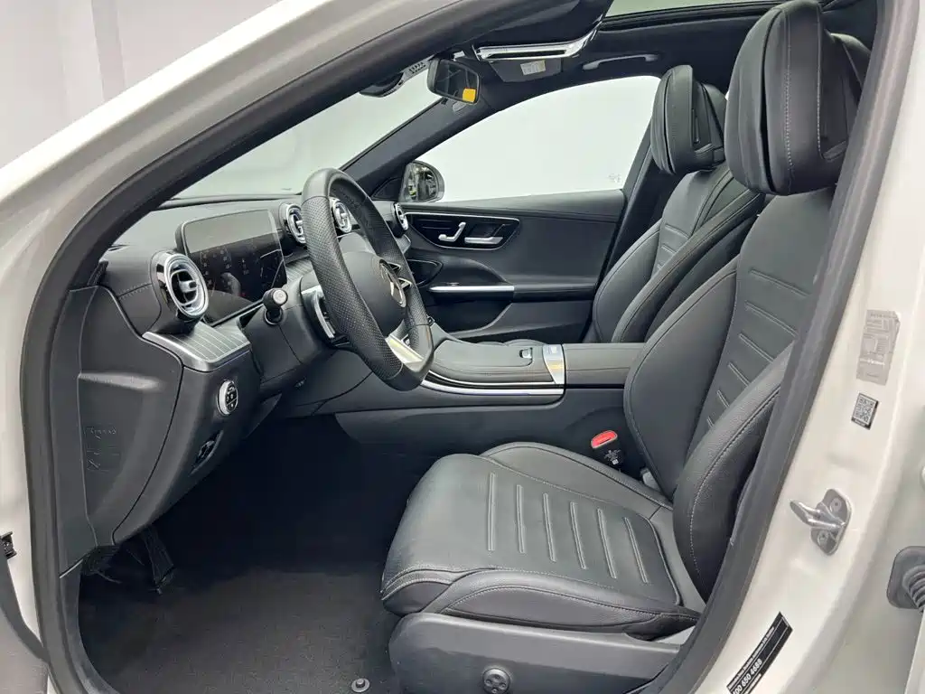 Mercedes-Benz C-Class — фото 14