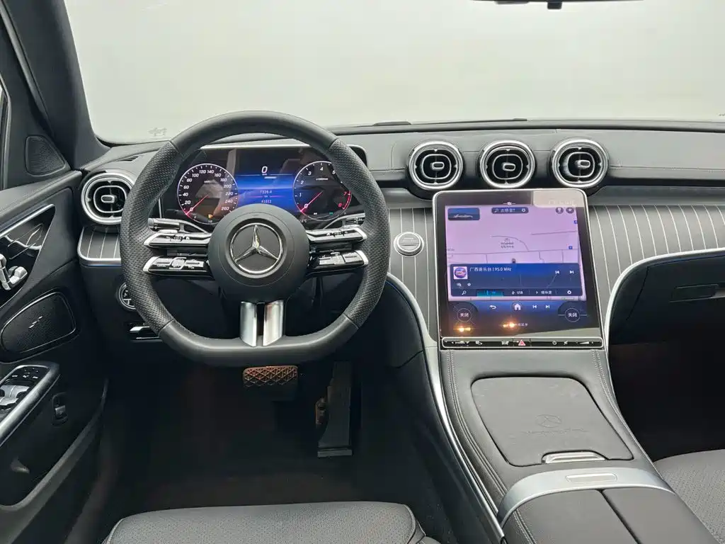 Mercedes-Benz C-Class — фото 19