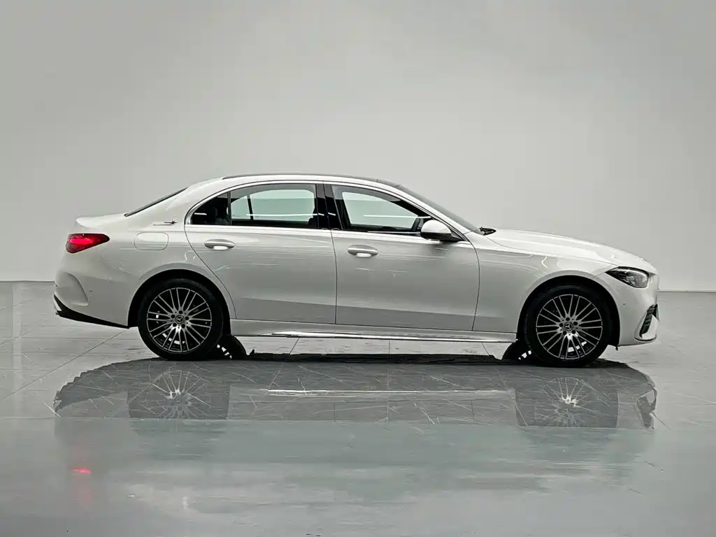 Mercedes-Benz C-Class — фото 7