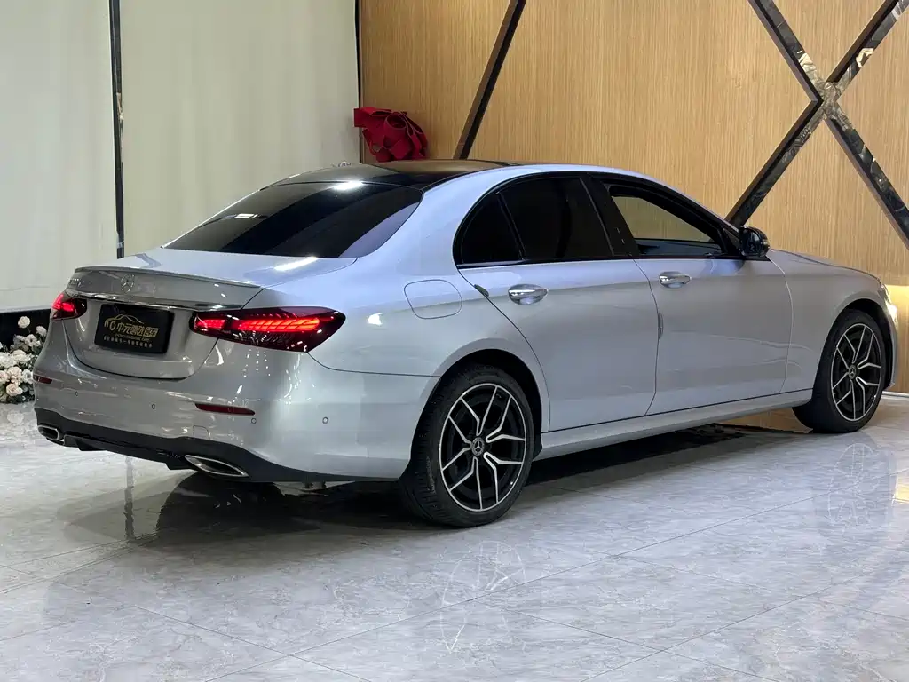 Mercedes-Benz E-Class (Import) — фото 22