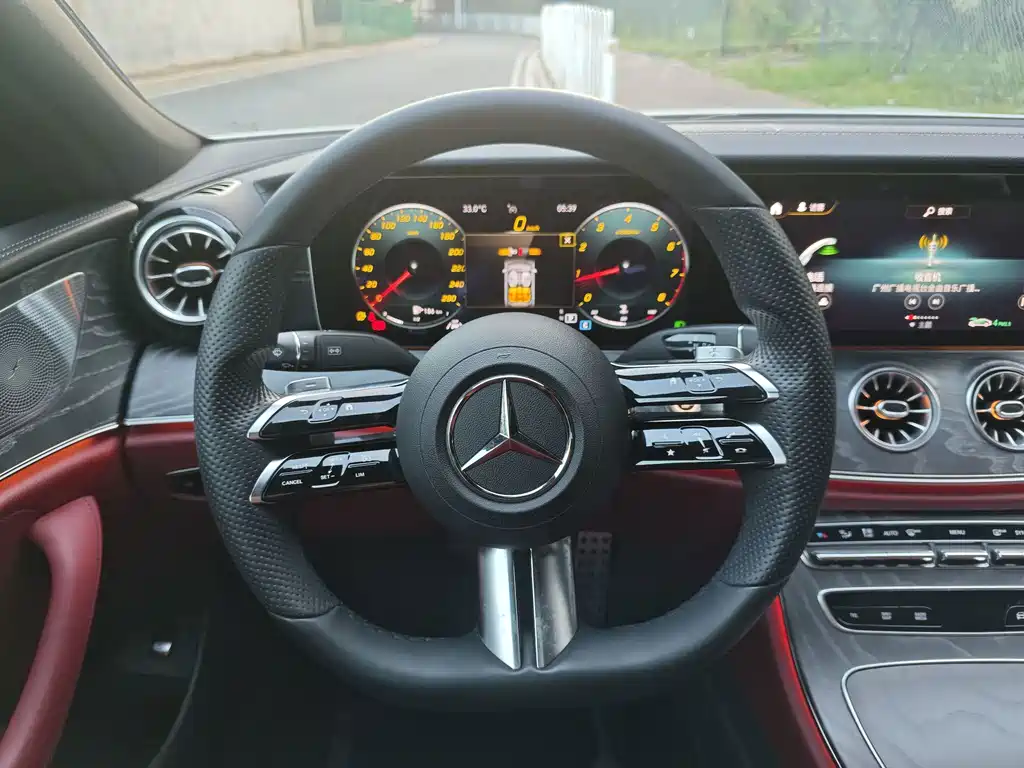 Mercedes-Benz CLS — фото 11