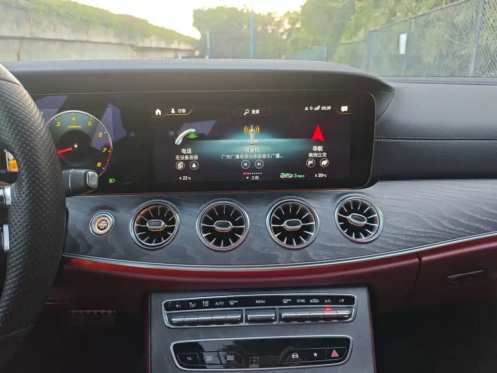 Mercedes-Benz CLS — фото 14