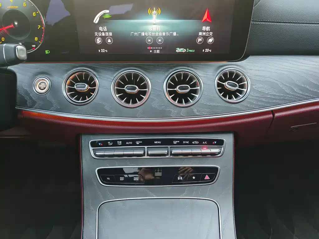 Mercedes-Benz CLS — фото 15