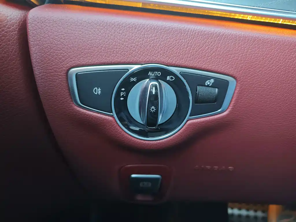 Mercedes-Benz CLS — фото 20