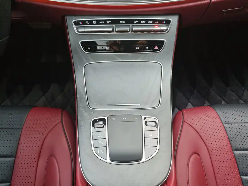 Mercedes-Benz CLS — фото 23