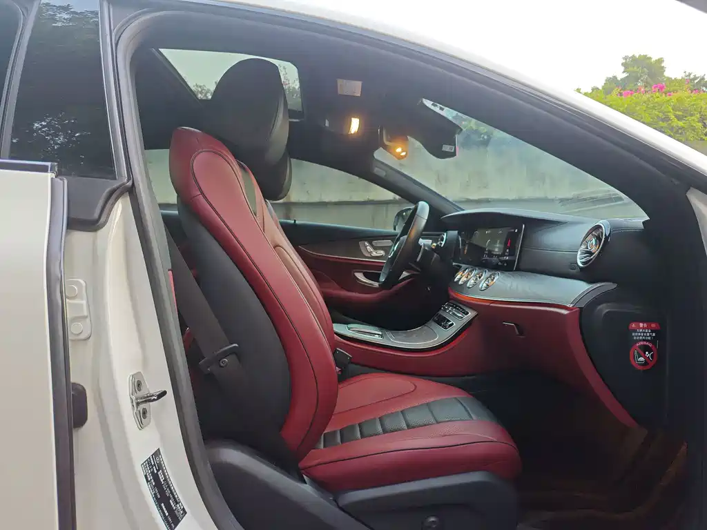 Mercedes-Benz CLS — фото 7
