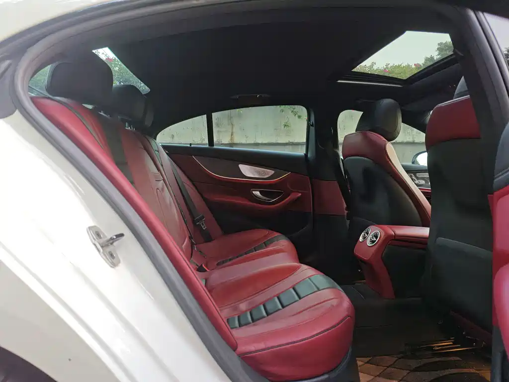 Mercedes-Benz CLS — фото 8