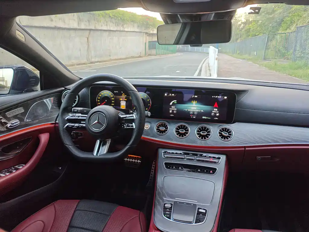 Mercedes-Benz CLS — фото 10