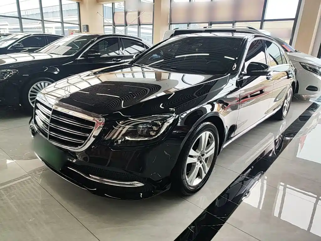 Mercedes-Benz S-Class — фото 1