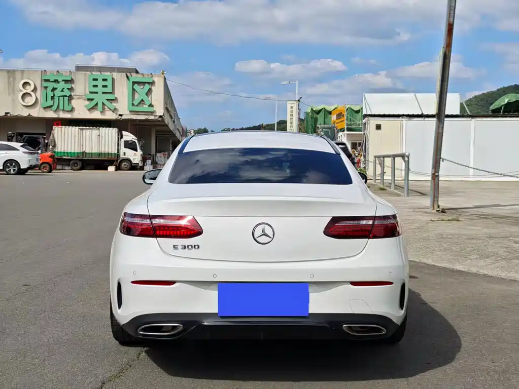 Mercedes-Benz E-Class (Import) — фото 5