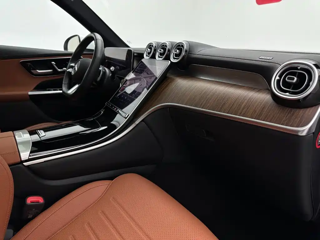 Mercedes-Benz GLC — фото 15