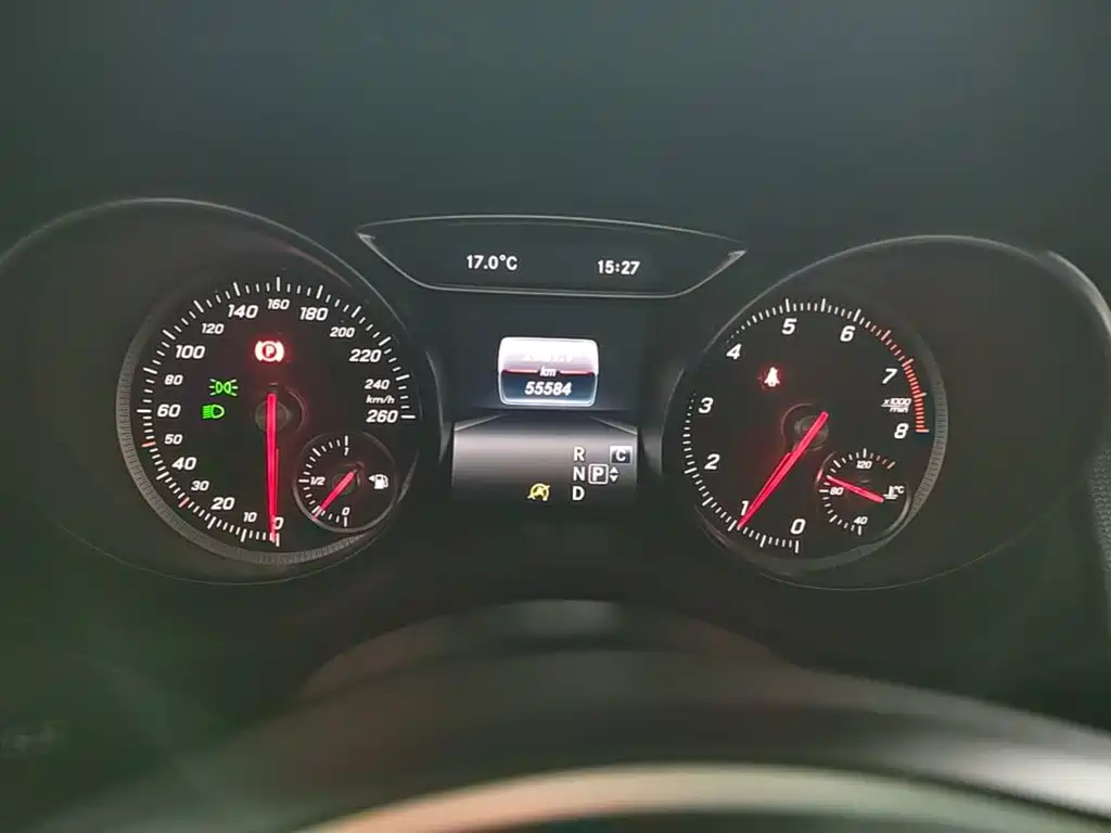 Mercedes-Benz CLA (Import) — фото 11