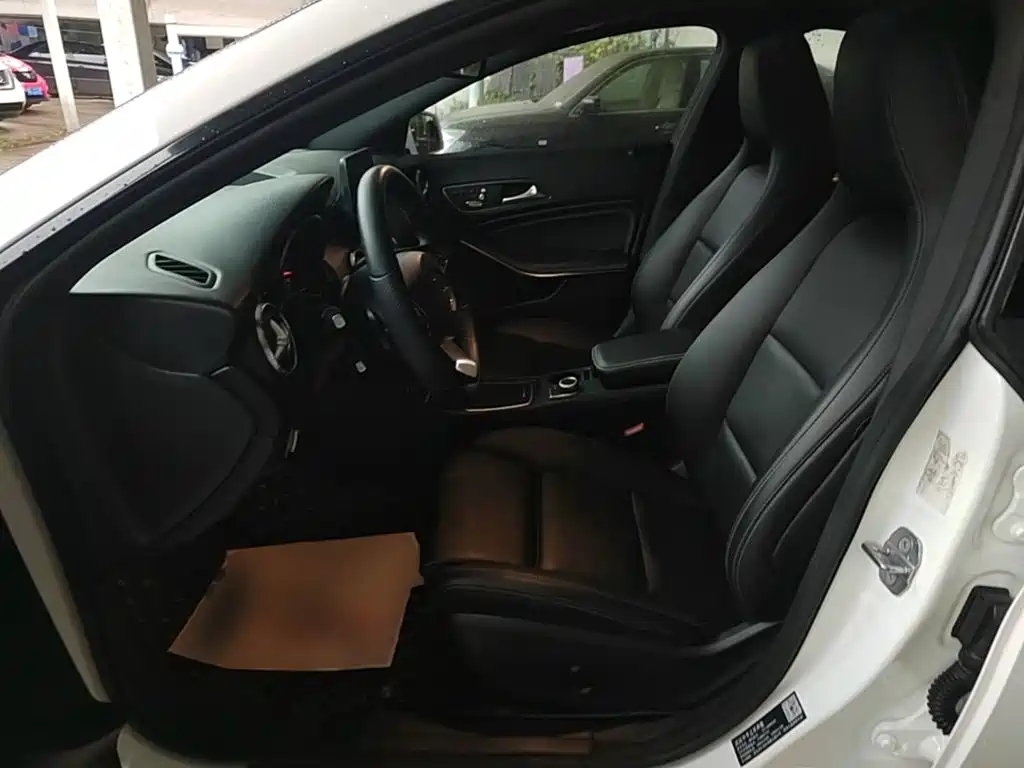 Mercedes-Benz CLA (Import) — фото 14