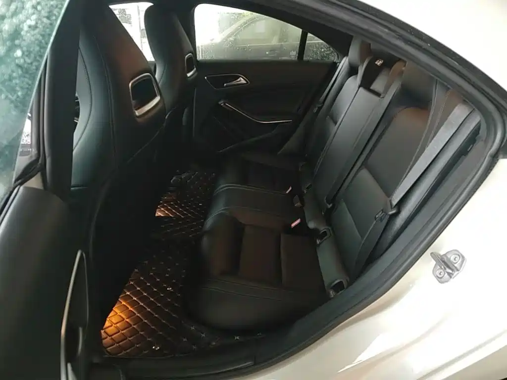 Mercedes-Benz CLA (Import) — фото 16