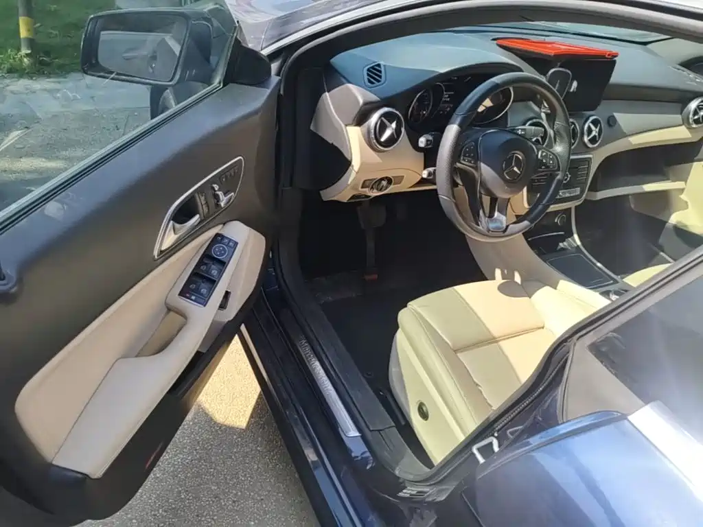 Mercedes-Benz CLA (Import) — фото 15