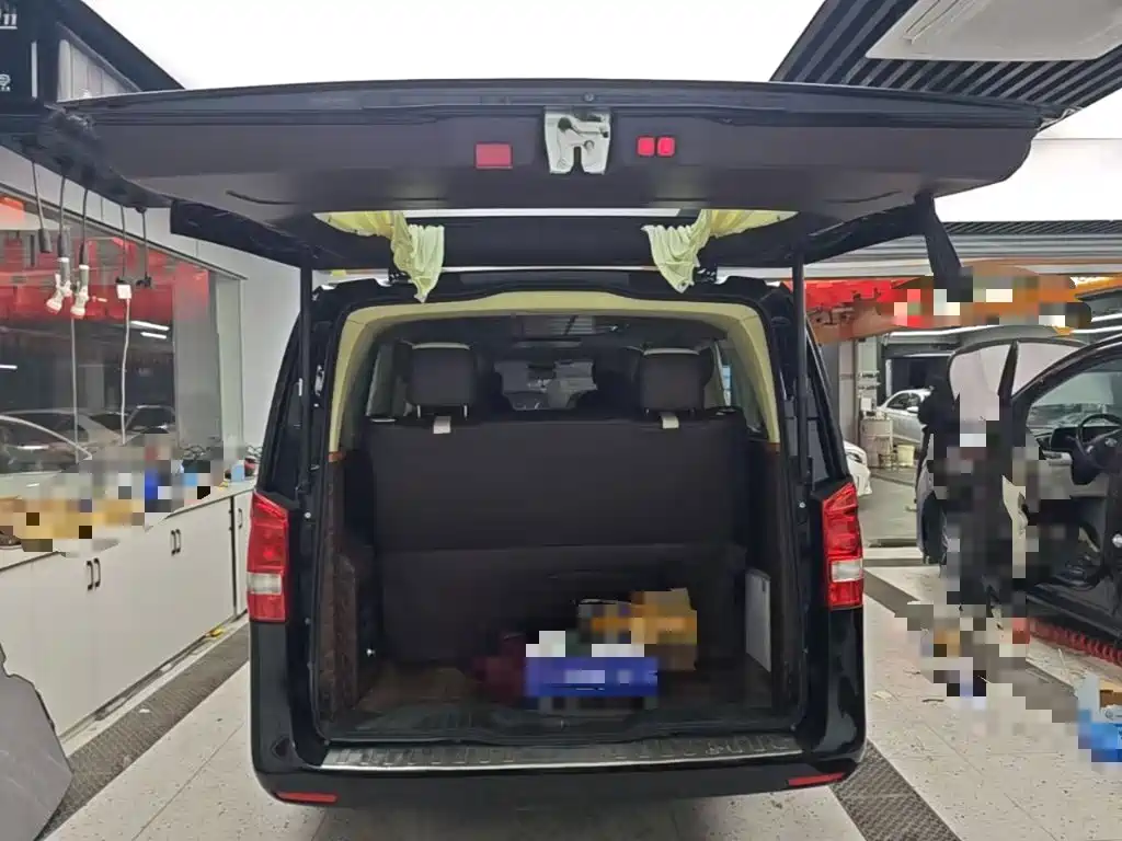 Mercedes-Benz Vito — фото 18