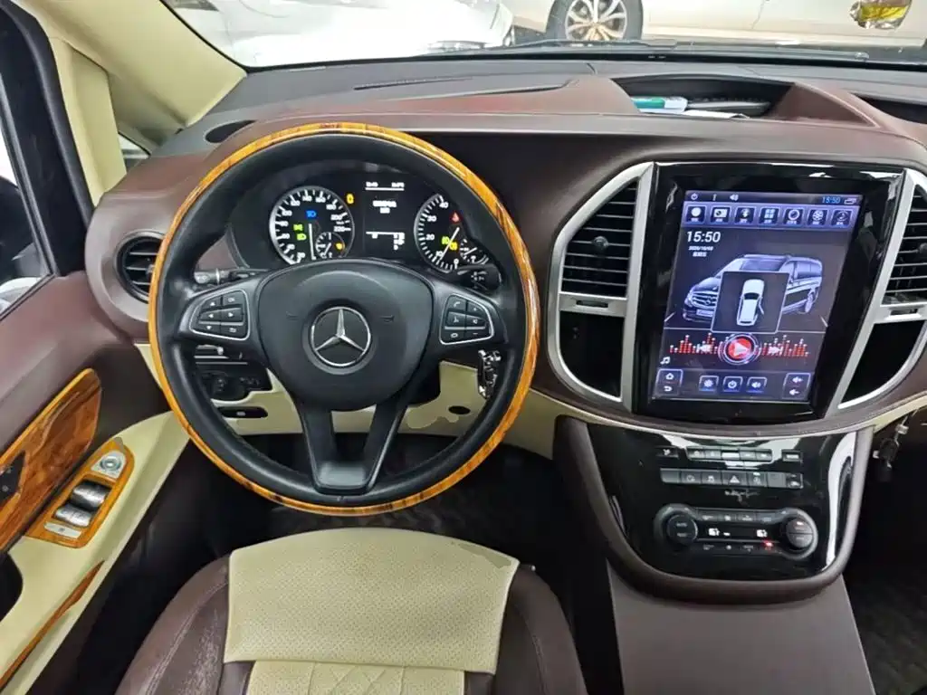 Mercedes-Benz Vito — фото 10