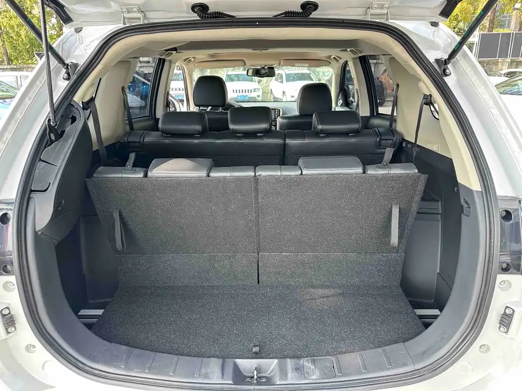 Mitsubishi Outlander — фото 10