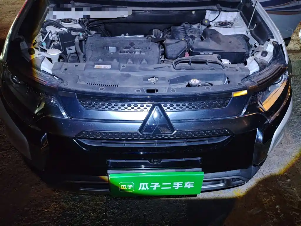 Mitsubishi Outlander — фото 21