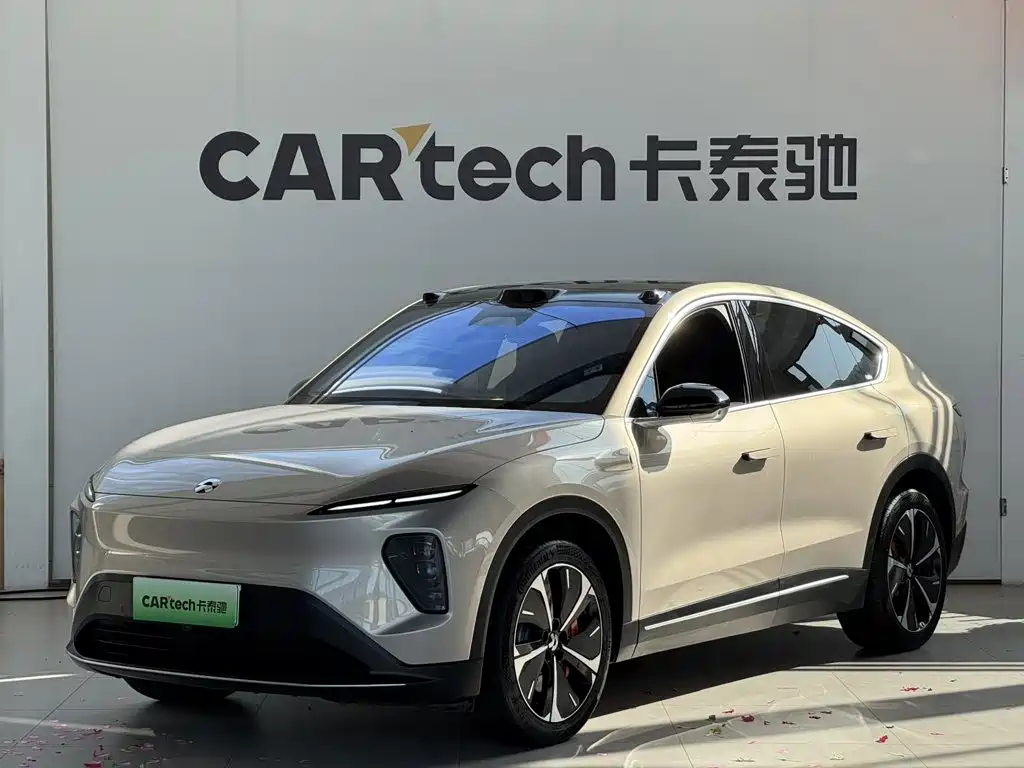 NIO EC7