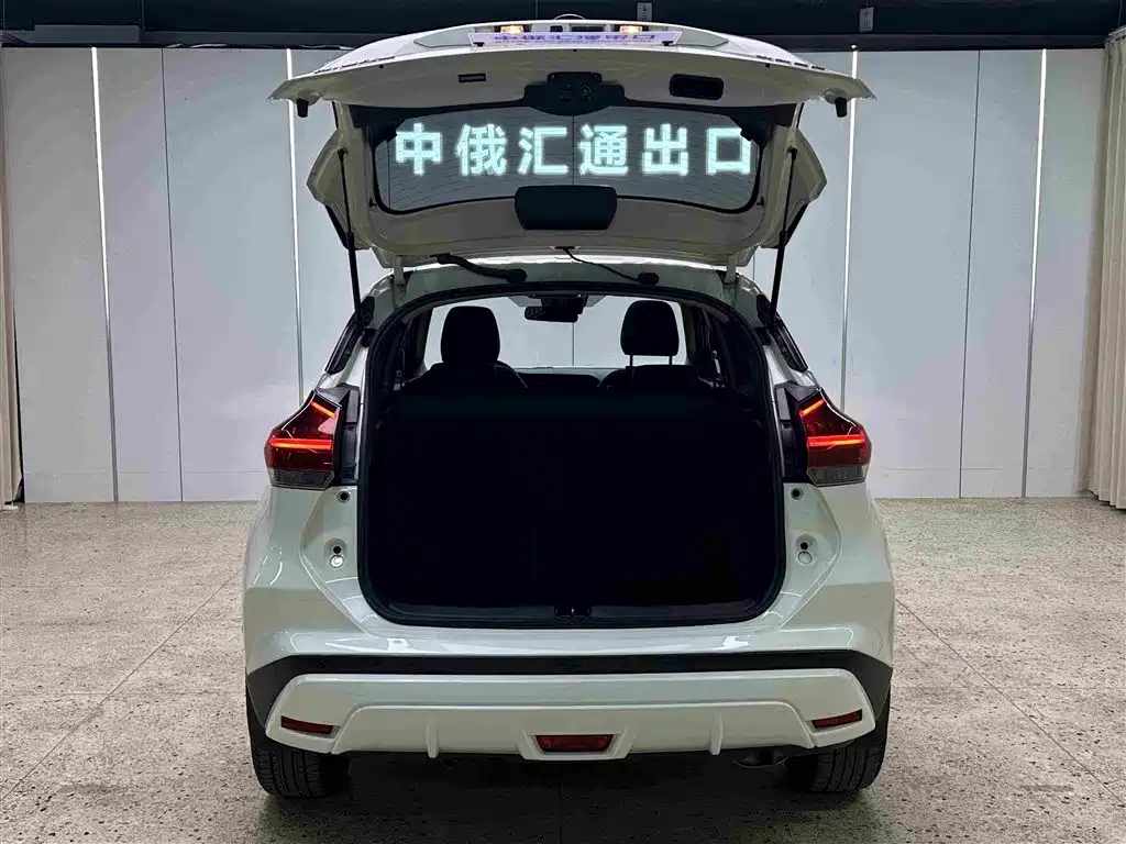 Nissan Kicks — фото 18