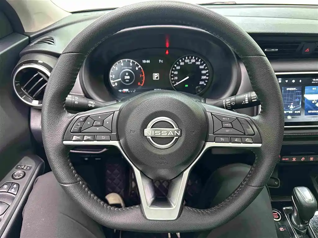 Nissan Kicks — фото 8