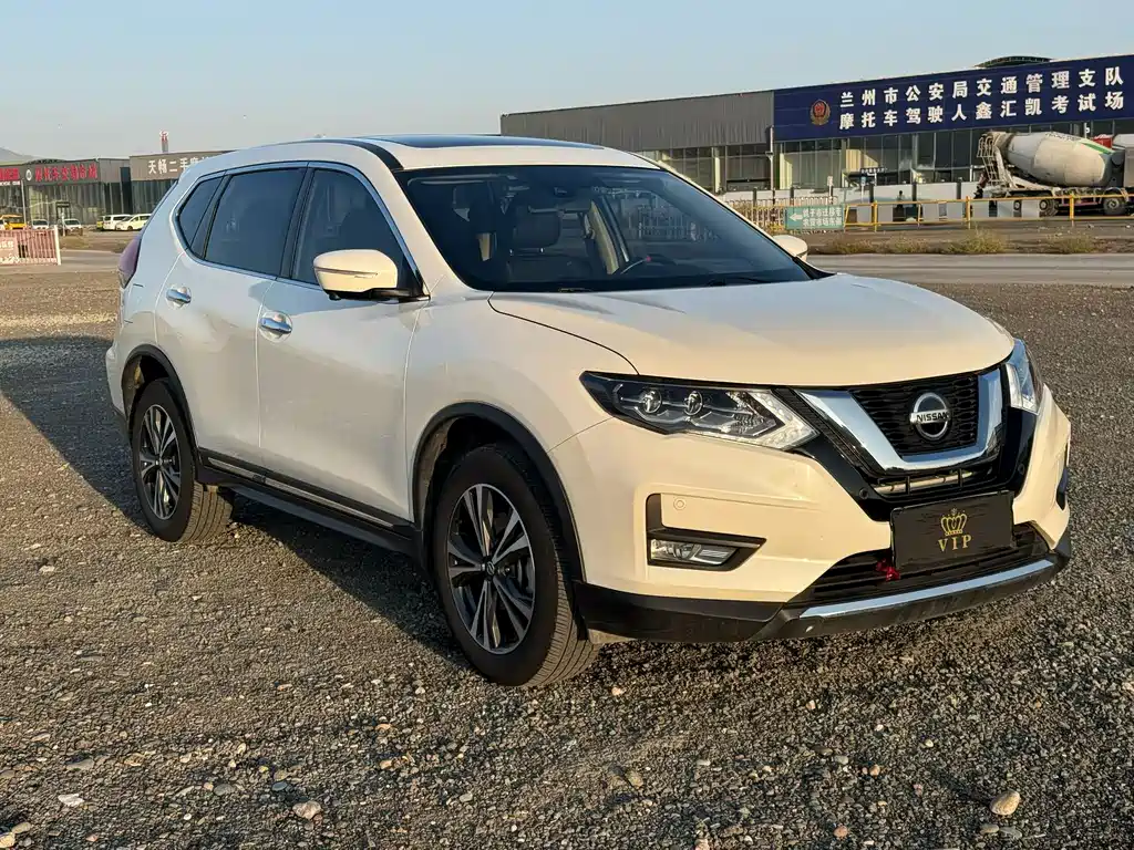 Nissan X-Trail — фото 3