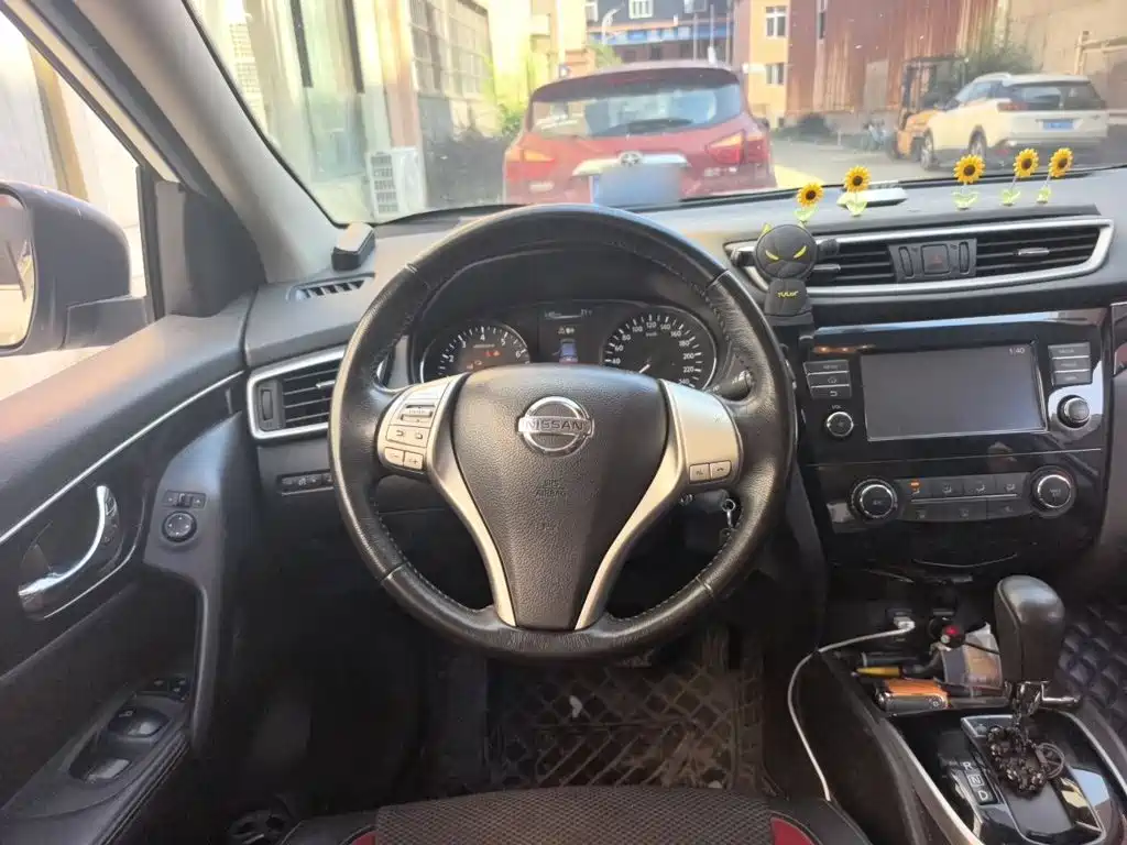 Nissan Qashqai — фото 11