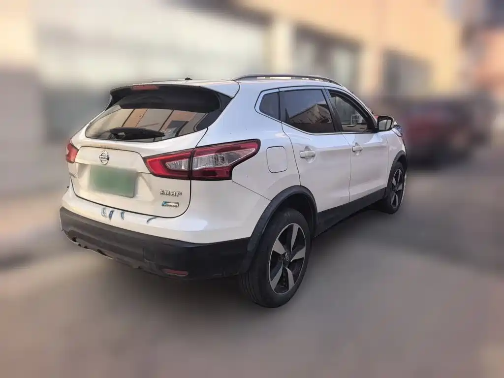Nissan Qashqai — фото 6