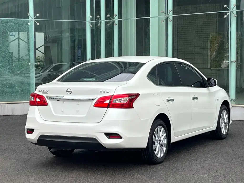 Nissan Sylphy — фото 11