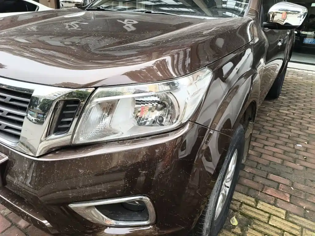 Nissan Navara — фото 23