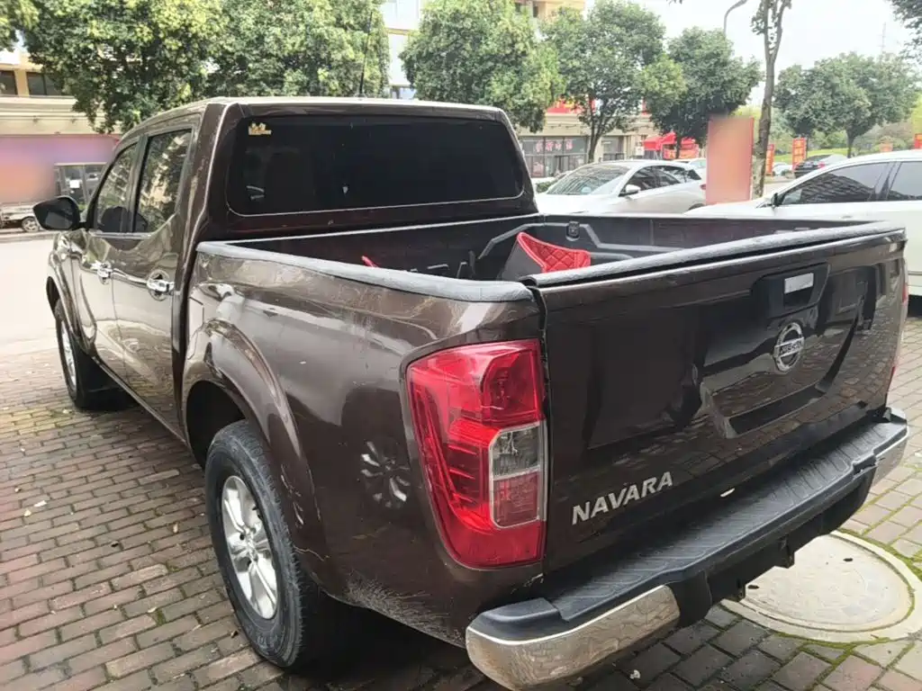 Nissan Navara — фото 4