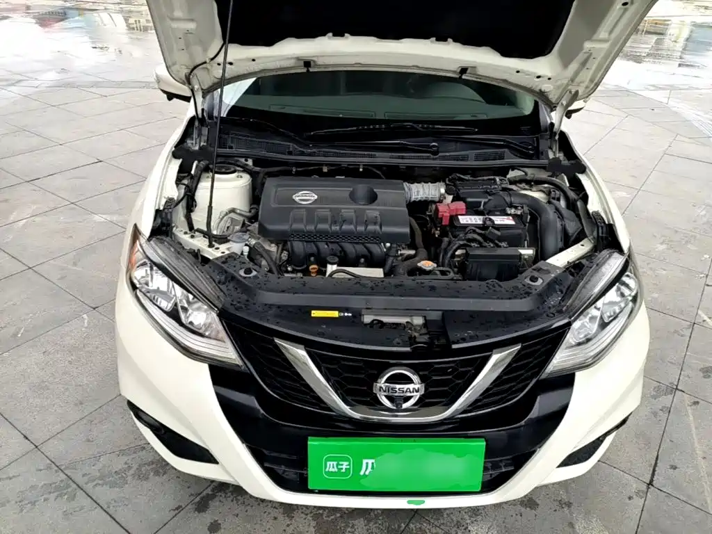 Nissan Tiida — фото 19