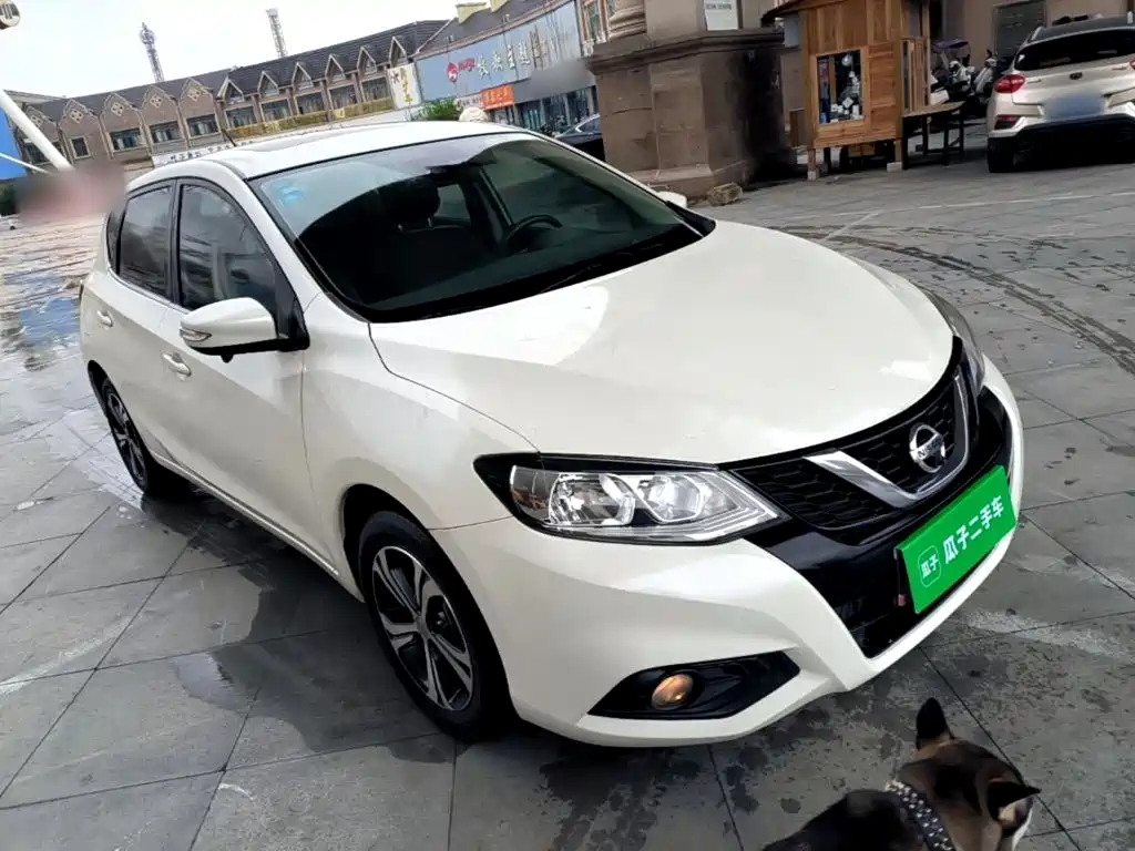 Nissan Tiida — фото 3