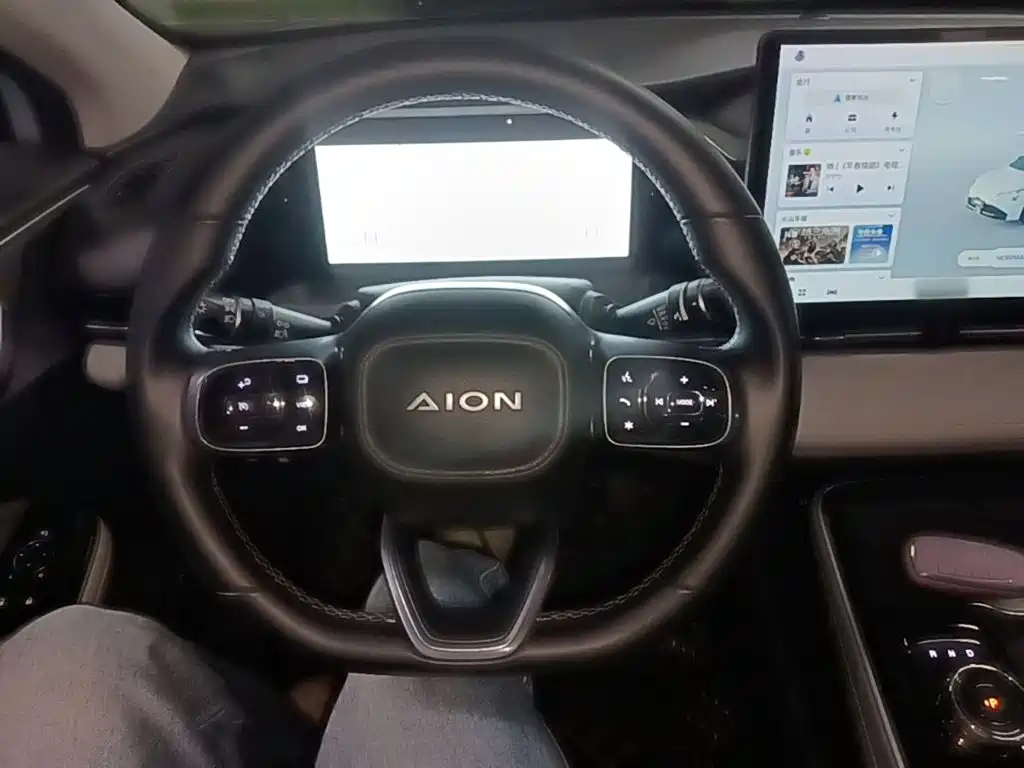 Aion AION S Plus — фото 11