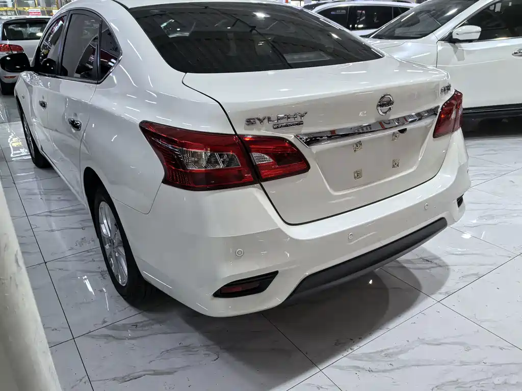 Nissan Sylphy — фото 5
