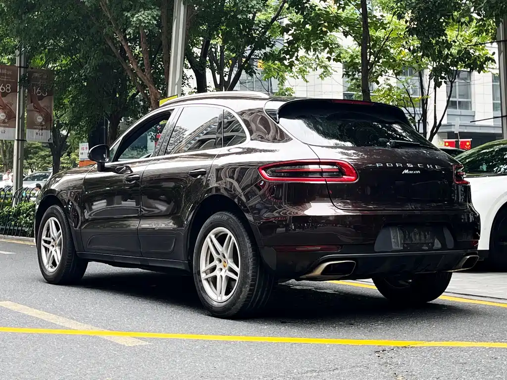 Porsche Macan — фото 4