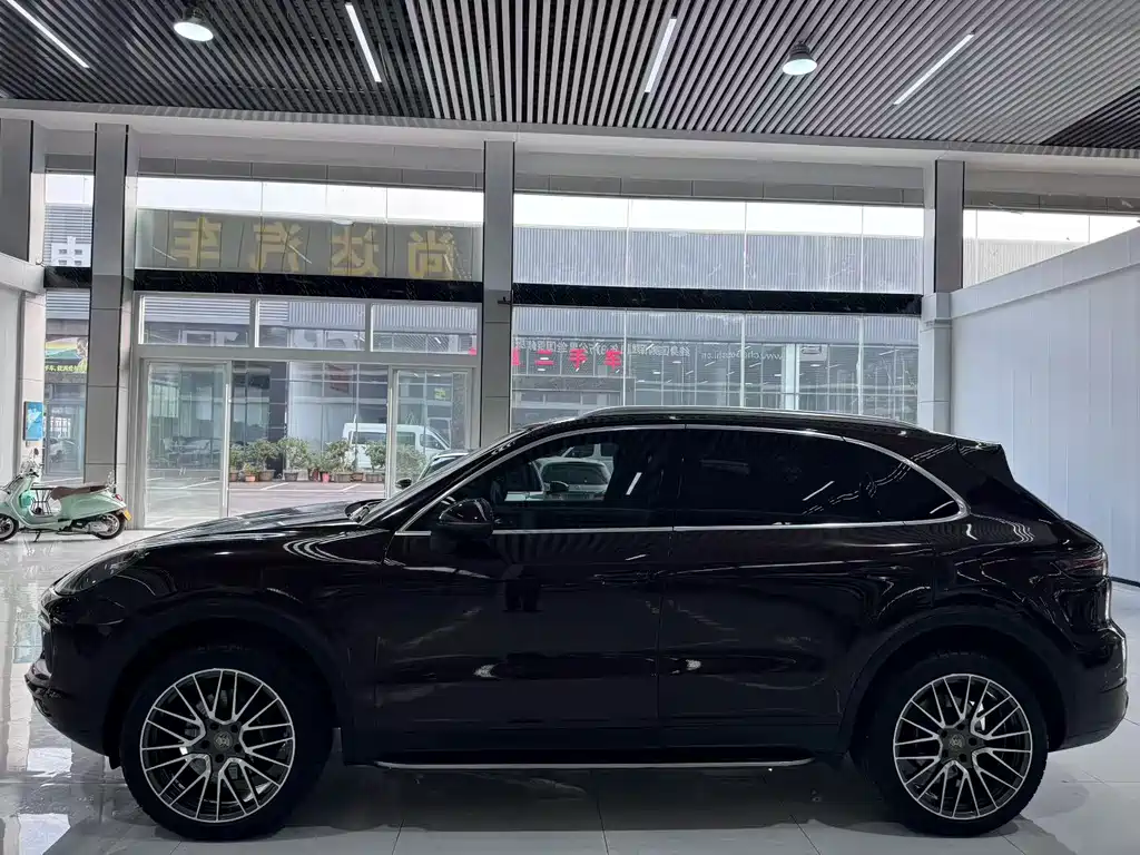 Porsche Cayenne — фото 3