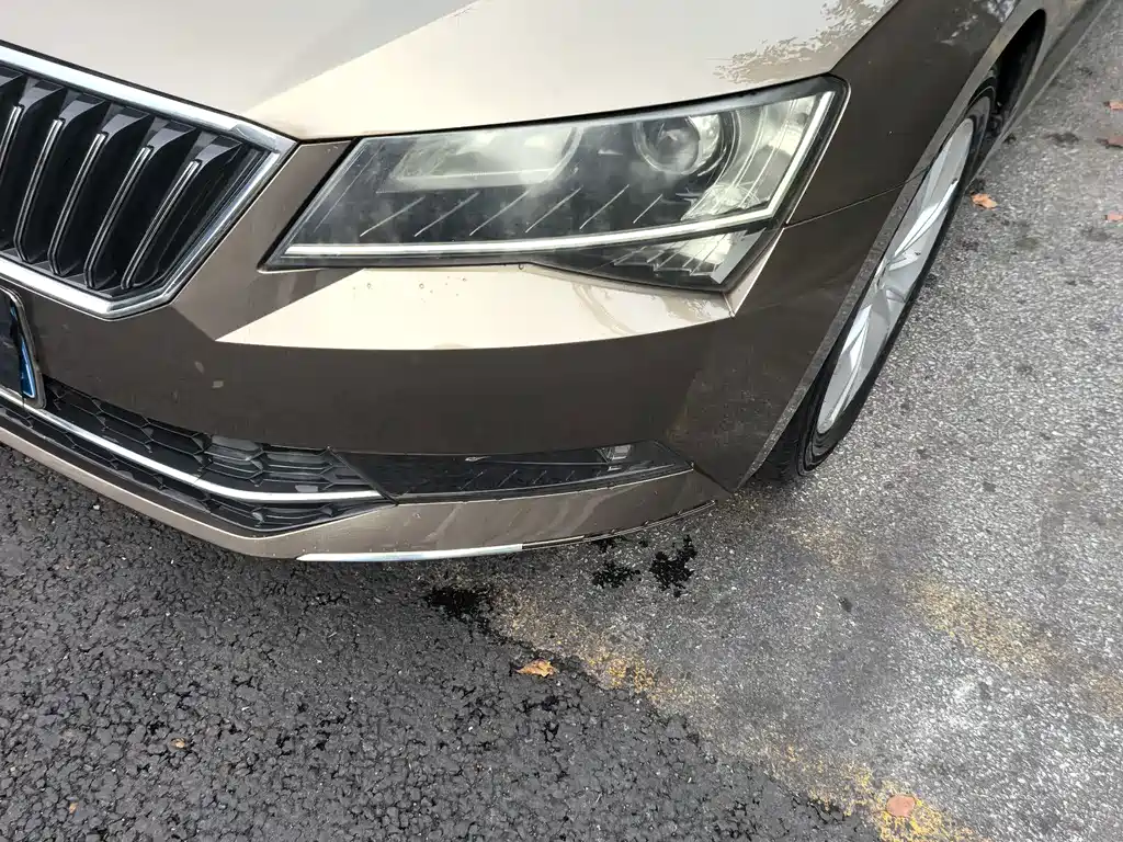Skoda Superb — фото 4