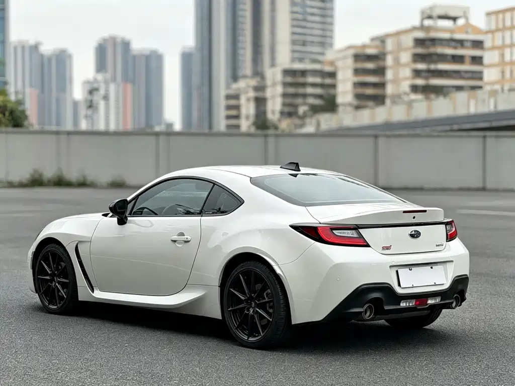 Subaru BRZ — фото 2