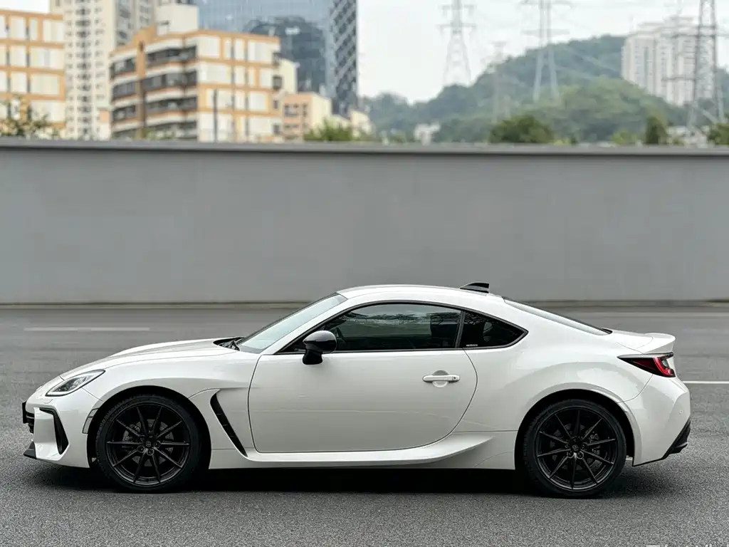 Subaru BRZ — фото 3
