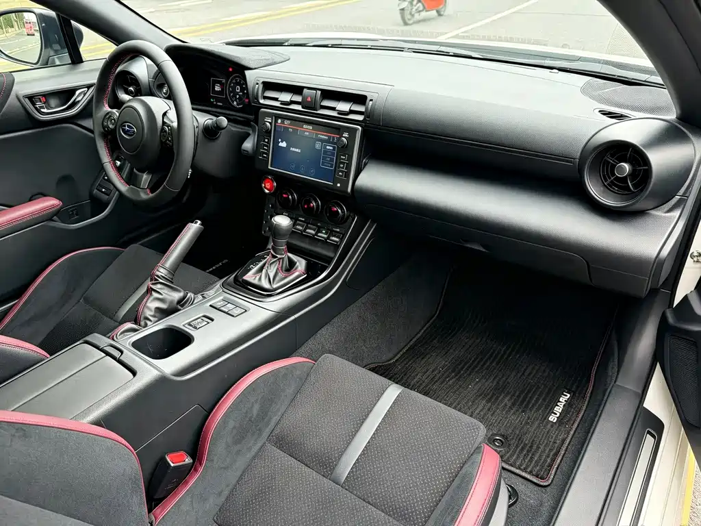 Subaru BRZ — фото 5