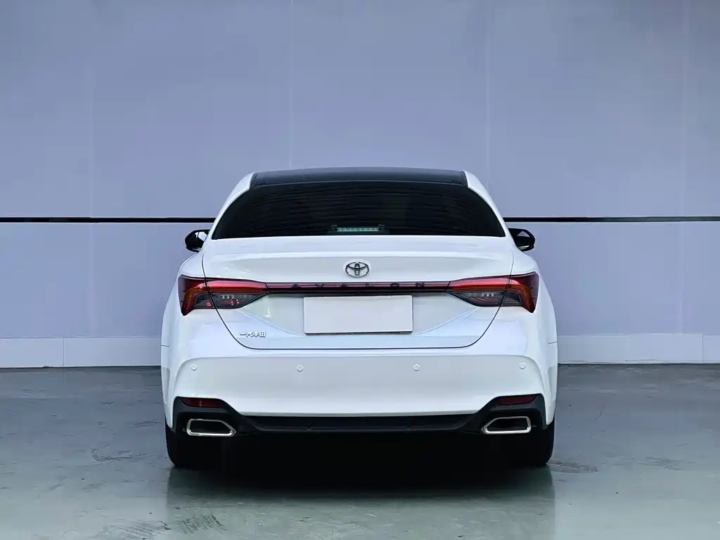 Toyota Avalon — фото 5