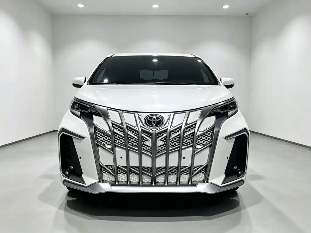Toyota Granvia — фото 2