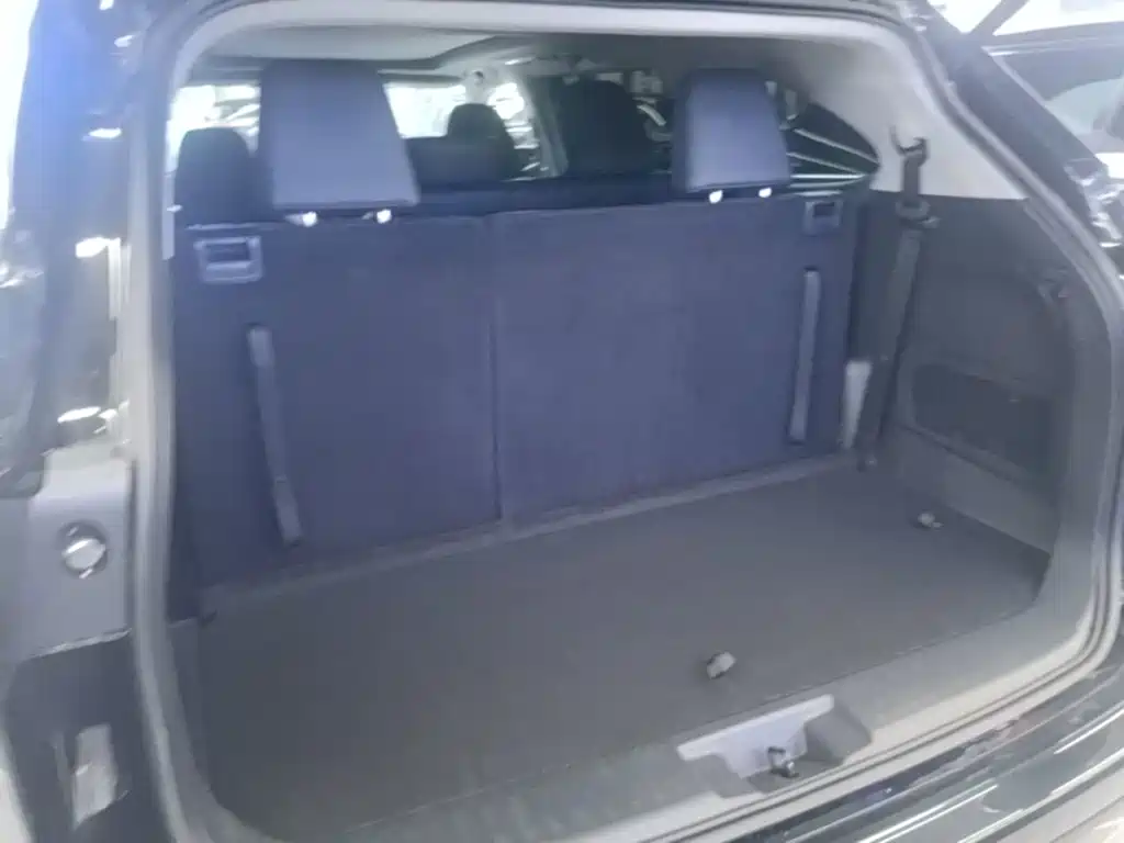 Toyota Highlander — фото 18